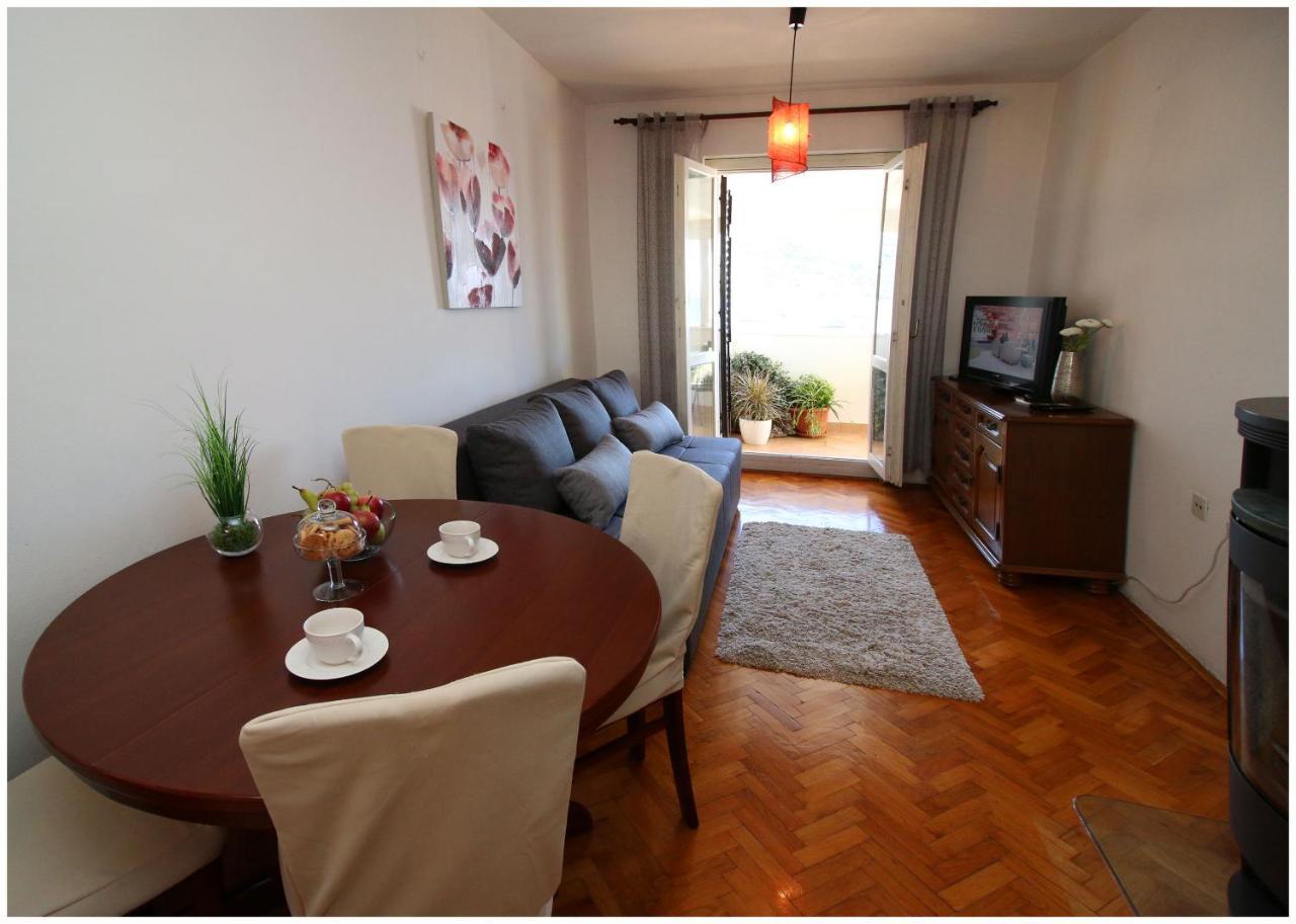 Apartment Slavko Примоштен Экстерьер фото